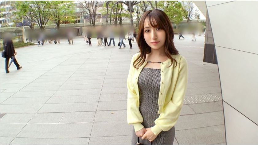 素人　人妻　ランジェリー　着衣セックス