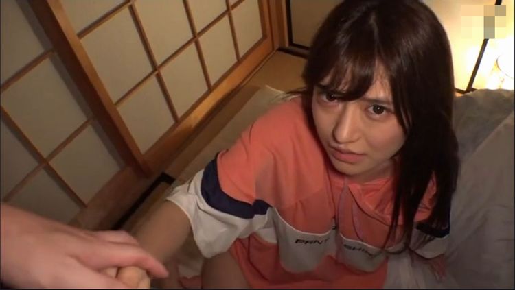 JK 夜這い レイプ 中出し 声我慢