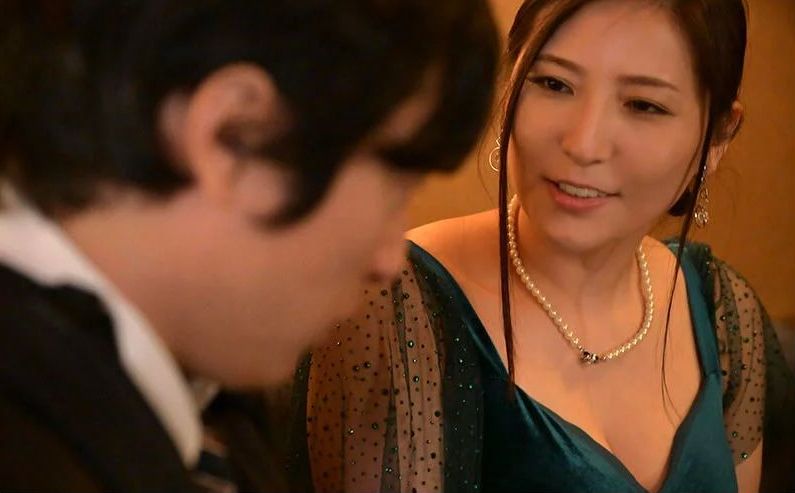 椎名ゆな 熟女 人妻 ソープ