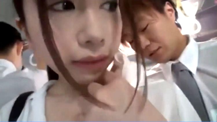 人妻　汗だく　濡れ透け　痴漢　痴女　ラブラブ