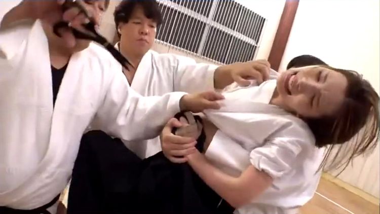橘奏海 輪姦 レイプ 中出し
