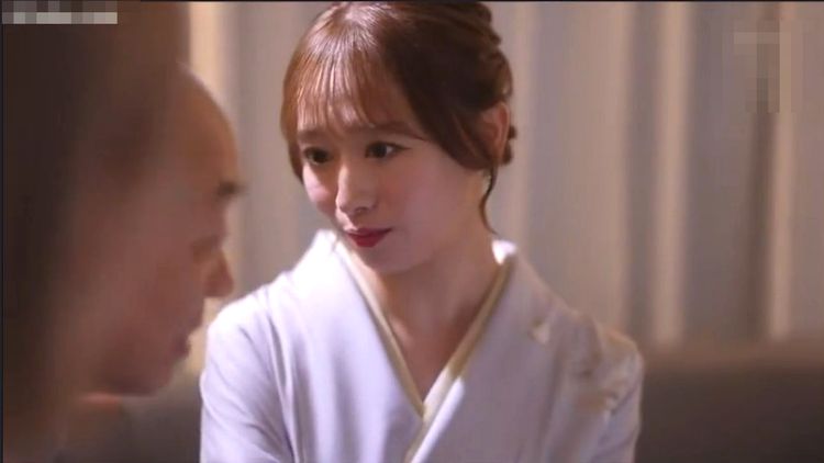 白石茉莉奈　熟女　人妻　枕営業　誘惑　中出し