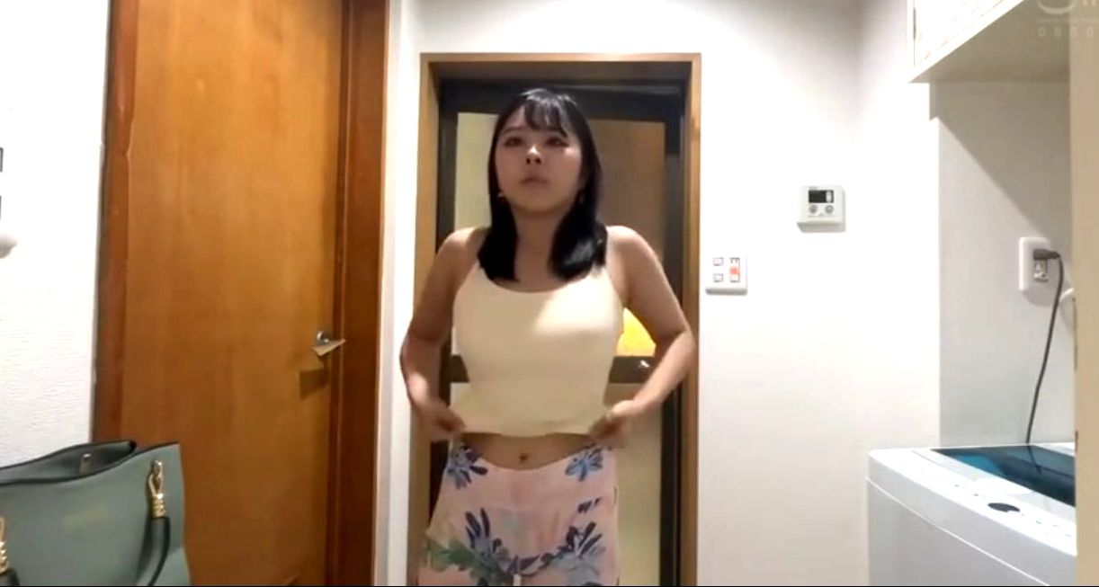 素人 盗撮 中出し おかわり 着替え スパッツ