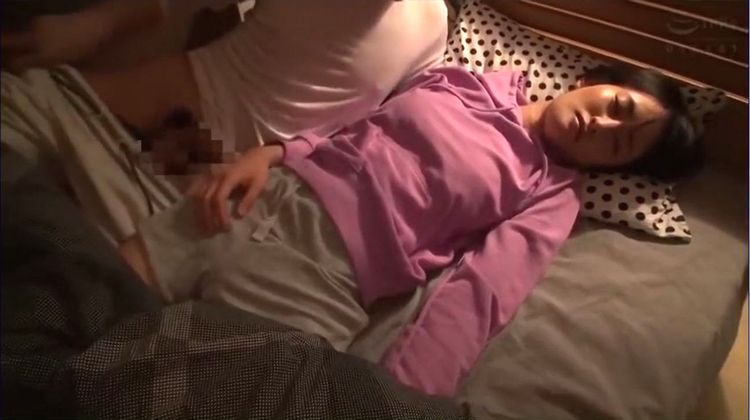 近親相姦 実姉 夜這い 中出し