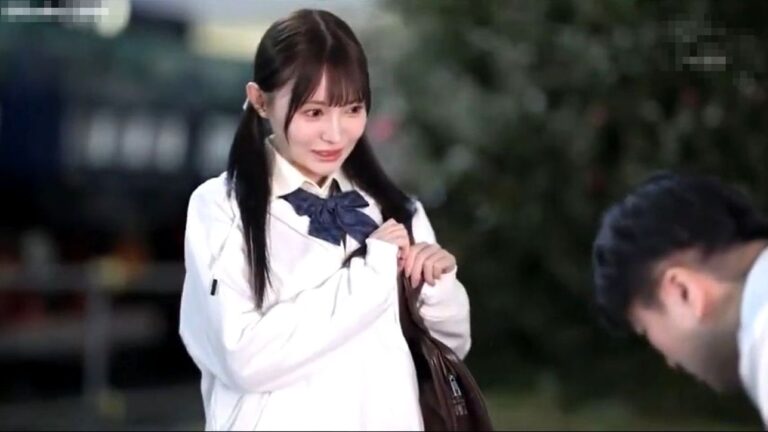 林芽依　美少女JK　誘惑　痴女