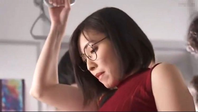 峰玲子 独身熟女 地味メガネ OL 痴漢 誘惑 潮吹き