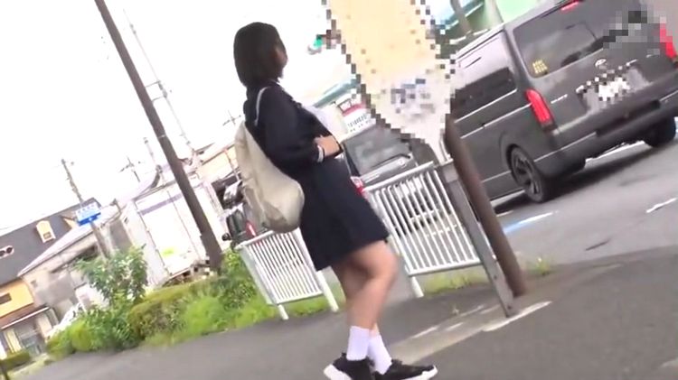 美少女JK 痴漢 羞恥 声我慢 遠隔ローター